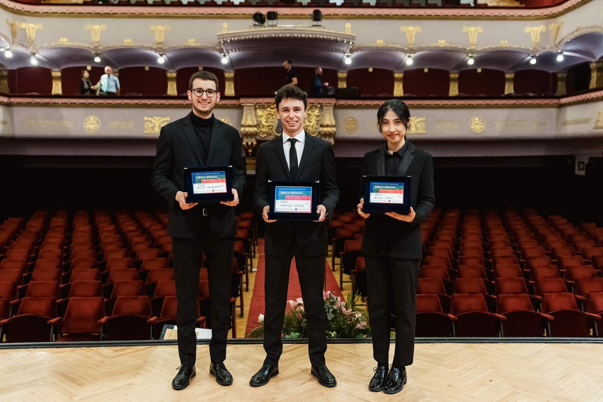 480312112_595670543445414_1512496787978607574_n